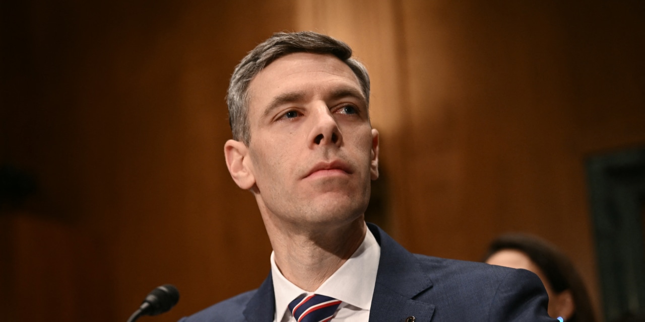 The Trump Official Ushering Crypto Into the Banking System