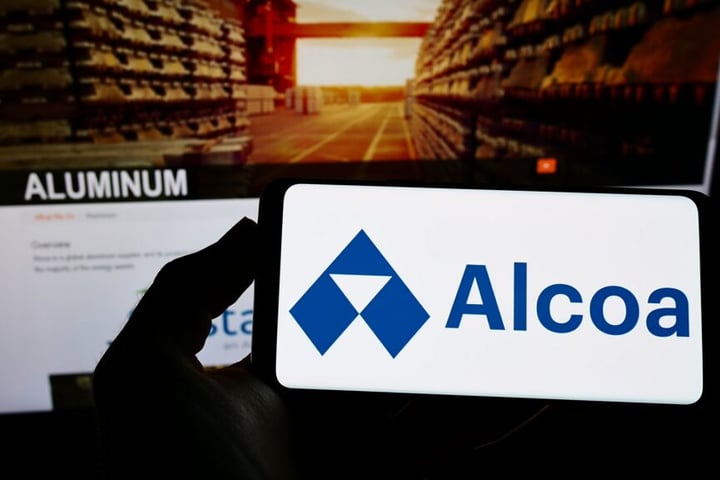 Alcoa Surges 11% After Iran Claims Aluminum Plant Attacks