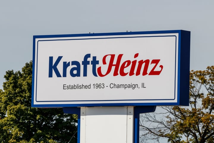What’s Going On With Kraft Heinz Stock Today?
