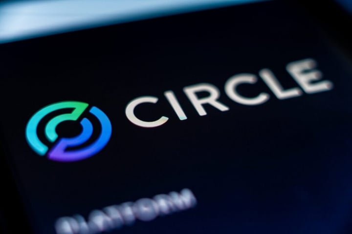 Circle Stock Crashes 20% On Clarity Act Ban, But Bernstein Says Market Got It Wrong