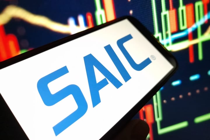 How To Earn $500 A Month From SAIC Stock Ahead Of Q4 Earnings