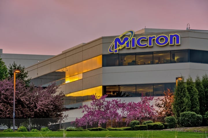 Micron Stock Momentum Surges As Q2 Earnings Smash Estimates, CEO Sanjay Mehrotra Calls Memory ‘Strategic Asset’