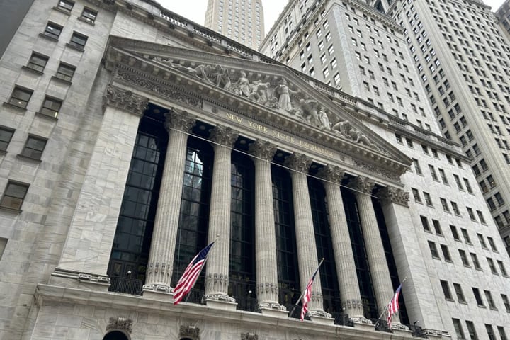 Wall Street’s Getting Nervous: Expert Warns Stocks Could Drop 25% If $150 Oil Scenario Slams Markets Hard