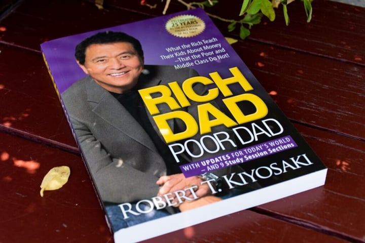 ‘Rich Dad Poor Dad’ Author Robert Kiyosaki Says ‘Stop Eating For One Day’ and Buy Silver If You Can’t Afford $10 — Here’s His Warning