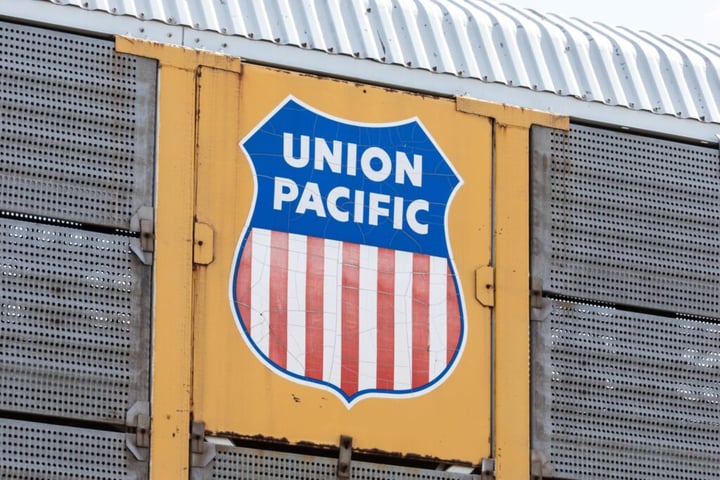 This Union Pacific Analyst Turns Bullish; Here Are Top 3 Upgrades For Wednesday