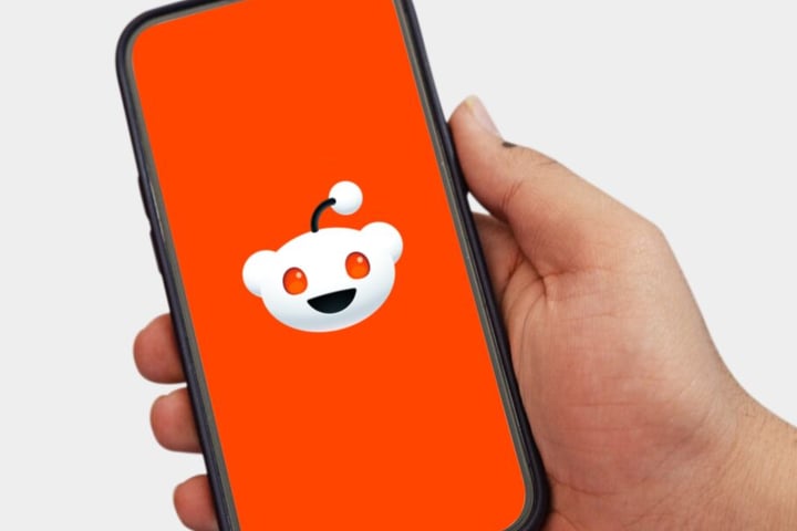 Why Reddit Stock Is Trending Higher On Monday?