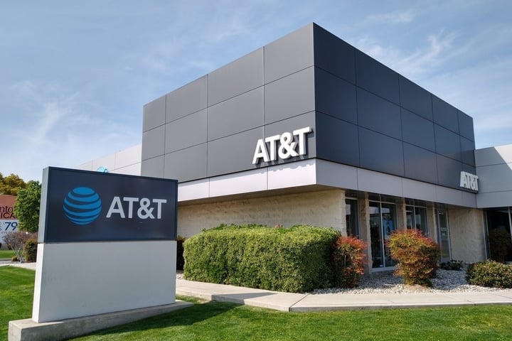 AT&T, Tesla And 3 Stocks To Watch Heading Into Wednesday