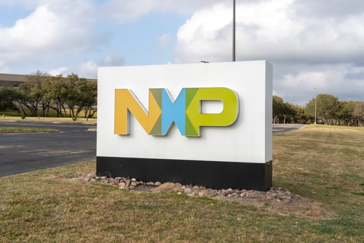 This NXP Semiconductors Analyst Is No Longer Bullish; Here Are Top 5 Downgrades For Monday