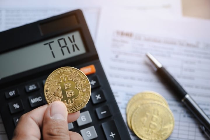 Crypto Tax Shock: 61% Unaware Of New IRS Rules Ahead Of April 15 Deadline