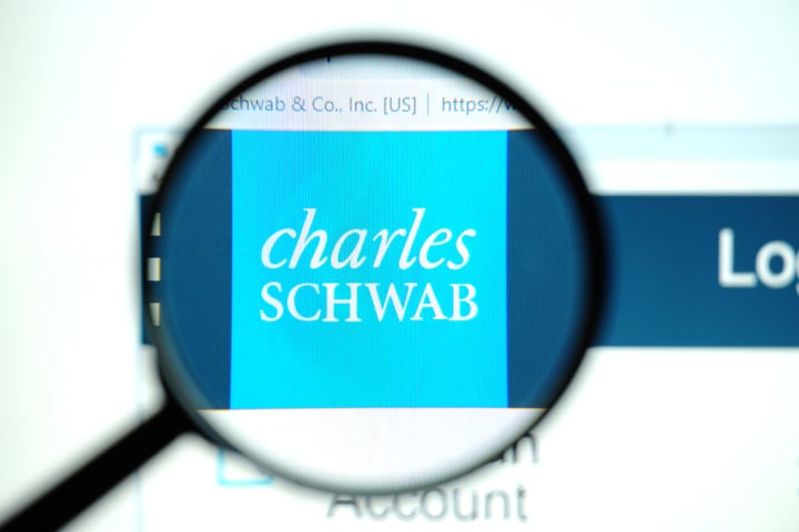 Charles Schwab Gears Up For Q1 Print; Here Are The Recent Forecast Changes From Wall Street’s Most Accurate Analysts