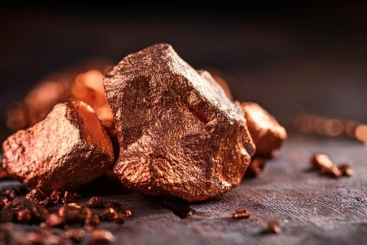 Copper Hits One-Month High As US–Iran Peace Talk Hopes Lift Metals—CPER, COPP ETFs Gain Momentum