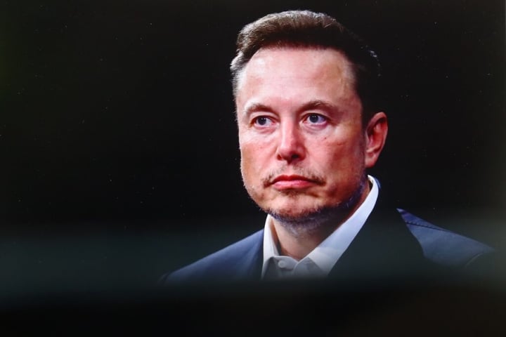 Elon Musk Calls Sam Altman ‘Scam’—And Crypto’s Most Famous Detective Presents Evidence