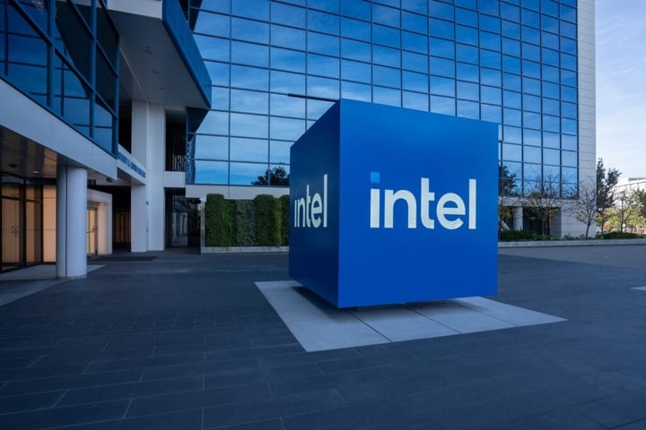 Intel, Procter & Gamble And 3 Stocks To Watch Heading Into Friday