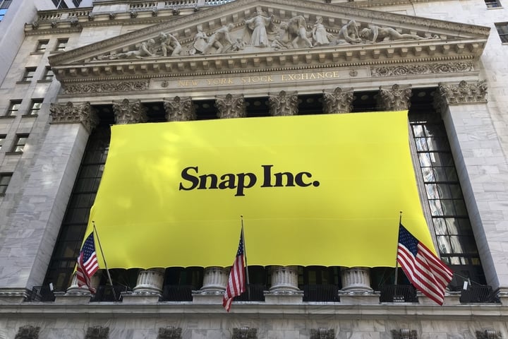 Snap ‘On The Verge’ Of Net Income Profitability As CEO Calls 2026 A ‘Crucible Moment’ For Growth Amid AI Push, Cost-Cutting Drive