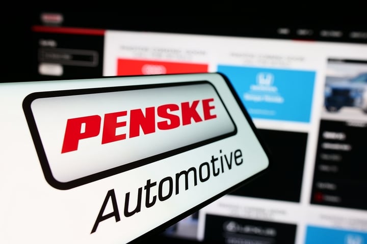 What’s Going On With Penske Automotive Stock Wednesday?