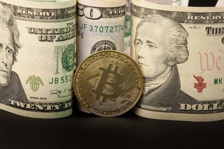 Bitcoin In Familiar Historical Range — But Will The Outcome Differ?
