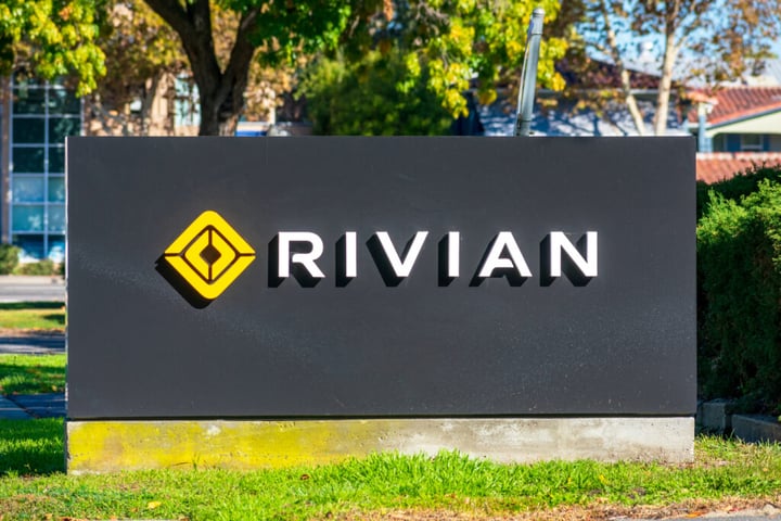 This Rivian Automotive Analyst Is No Longer Bearish; Here Are Top 2 Upgrades For Wednesday