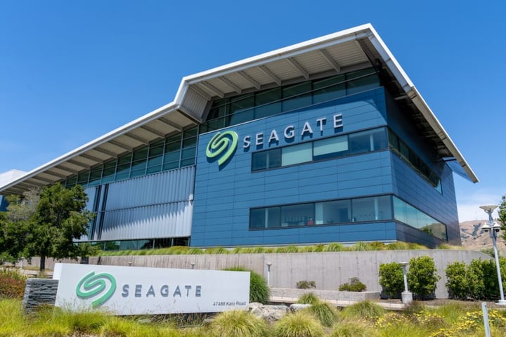 Seagate To Rally More Than 19%? Here Are 10 Top Analyst Forecasts For Monday
