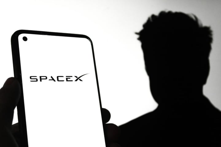 SpaceX Advances Texas Chip Plant, Eyes Production By End Of 2026: Report