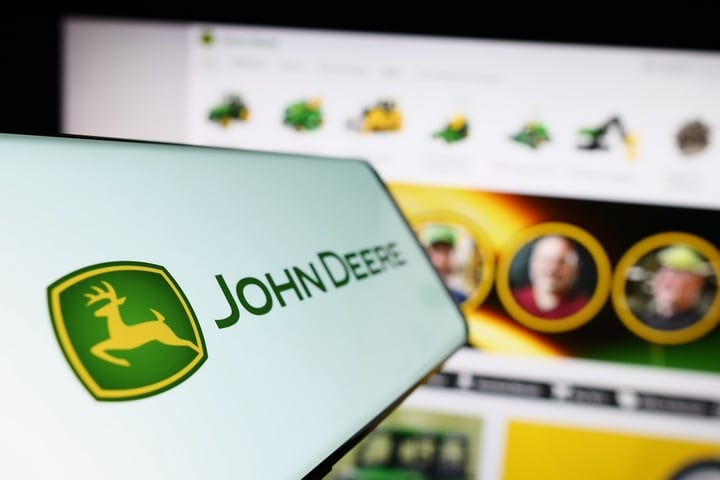 This Deere Analyst Is No Longer Bearish; Here Are Top 4 Upgrades For Wednesday