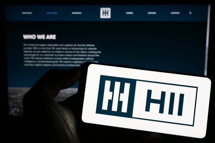 What’s Going On With Huntington Ingalls Stock Thursday?