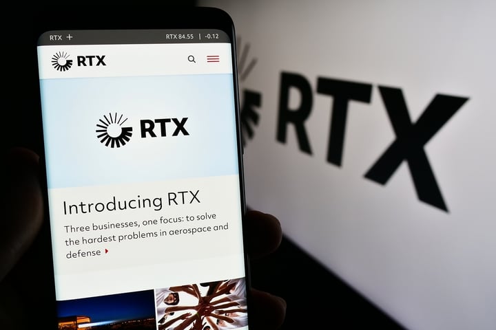 What’s Going On With RTX Corporation Stock Today?