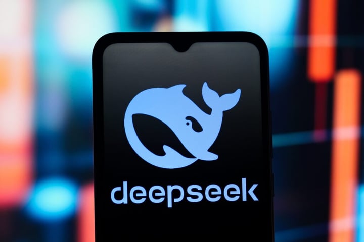 Tencent, Alibaba Circle DeepSeek As AI Startup Eyes $20B Valuation