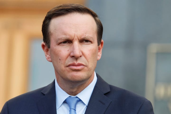 Chris Murphy Vows To Break Up Media Giants Amid Paramount-Warner Bros. Discovery Merger Backlash