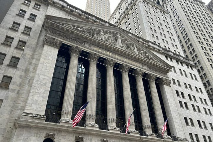 Stock Market Today: Wall Street Set To Pull Back As US-Iran Tensions Flare Again — Tesla, Intel, UnitedHealth In Focus