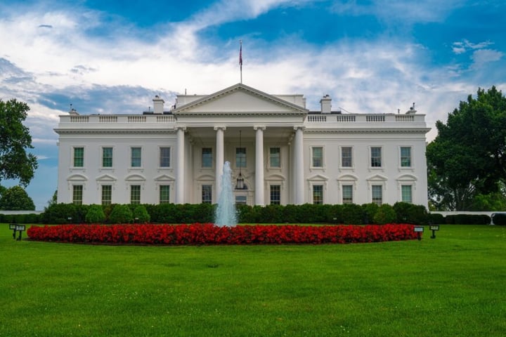 White House Drafts Sweeping AI Guidelines Amid Anthropic Tensions