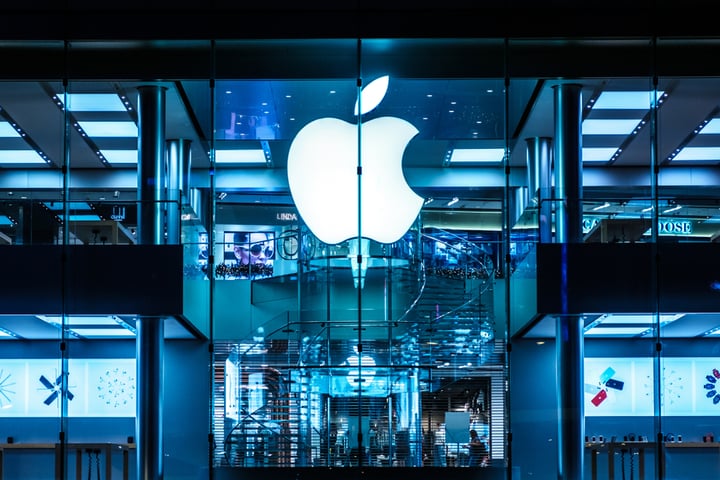 Apple’s Leadership Shift, Q2 Performance And More: This Week In Appleverse