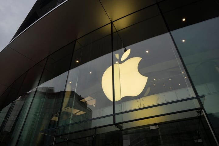 Apple, Exxon Mobil And 3 Stocks To Watch Heading Into Friday