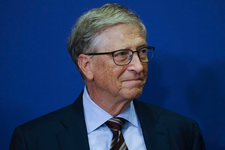Bill Gates Once Called Tesla’s Semi Truck Impractical, But Gavin Newsom May Need Elon Musk’s All-Electric Hauler To Bolster Clean Energy Bid