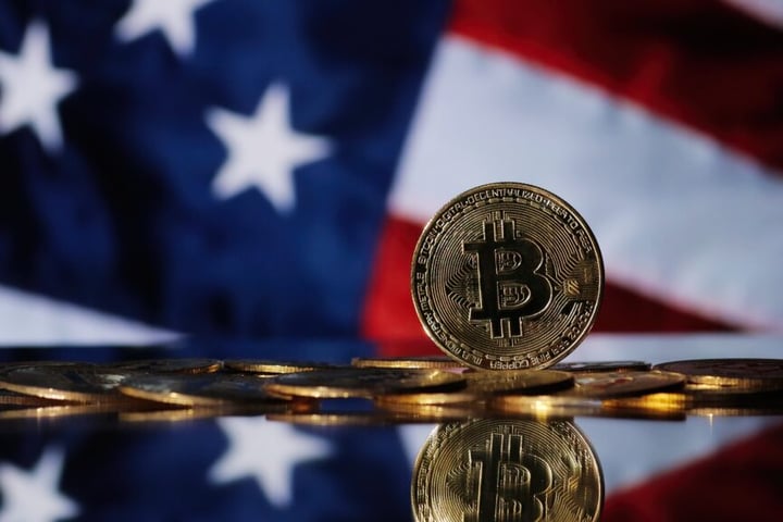 Bitcoin At $81,000, Ethereum, XRP, Dogecoin Consolidate As Trump Seeks Iran Progress