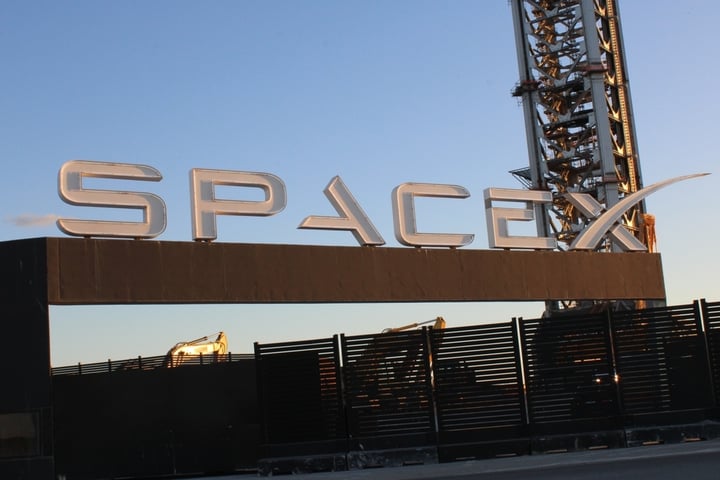 Launches And Lawsuits: Texans Sue SpaceX Over Alleged Rocket-Induced Damage