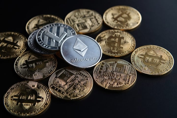 Bitcoin, XRP, Dogecoin Flat, Ethereum Dives As US-Iran Peace Proposal Hits Roadblock: Analyst Flags ‘No-Trade Zone’ For ETH