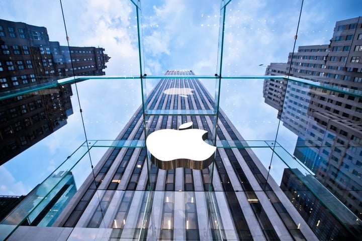 Apple Urges Supreme Court To Block Contempt Order In Epic Games Battle—Tim Sweeney Accuses AAPL Of ‘Stall Tactics’