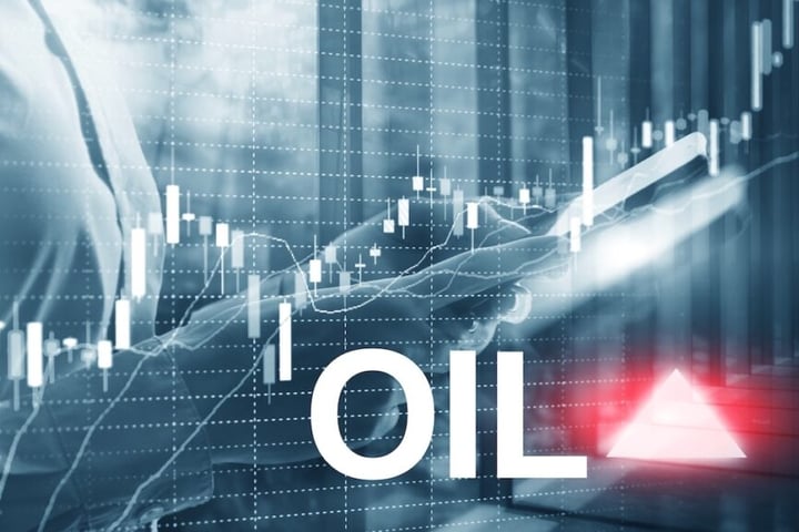 Crude Oil Down 4%; PayPal Shares Fall After Q1 Results