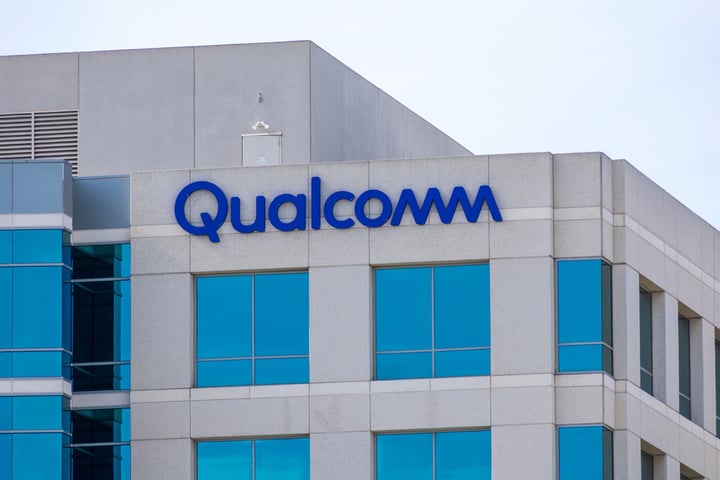 Qualcomm Stock’s Momentum Score Surges Amid AI Optimism And Data Center Growth Plans