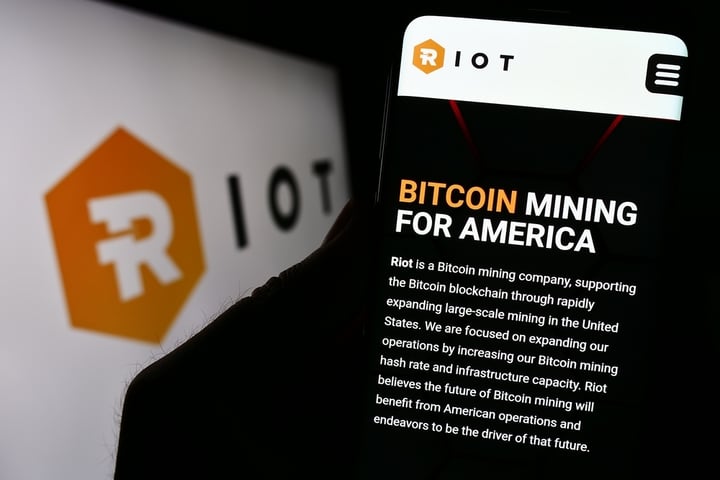 Riot Platforms VP Calls Firm’s Bitcoin Reserve ‘Most Capital-Efficient Source Of Funding’ For Its Data Center Business