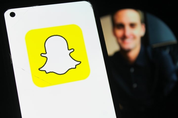 Snap CEO Evan Spiegel: 2026 Is Make-Or-Break As Consumer AR Glasses Launch.