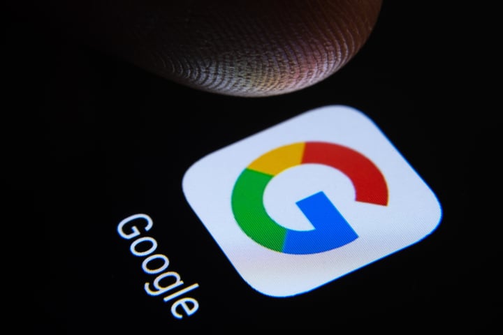 Google-Parent Alphabet Hits New Highs: Stock’s Momentum Score Soars As Anthropic Mega-Deal, AI Launch Fuel 23% YTD Gain
