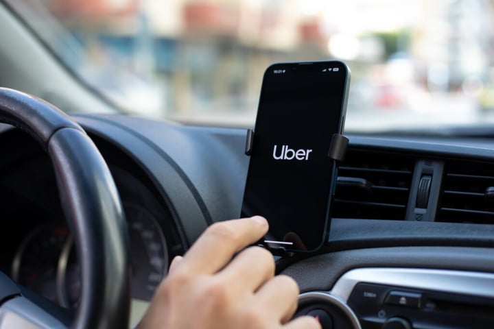 Gary Black Thinks Uber’s ‘Operational Leverage’ Could Boost Robotaxi Efforts Vs Tesla, Waymo: ‘There Will Be No Reason…’