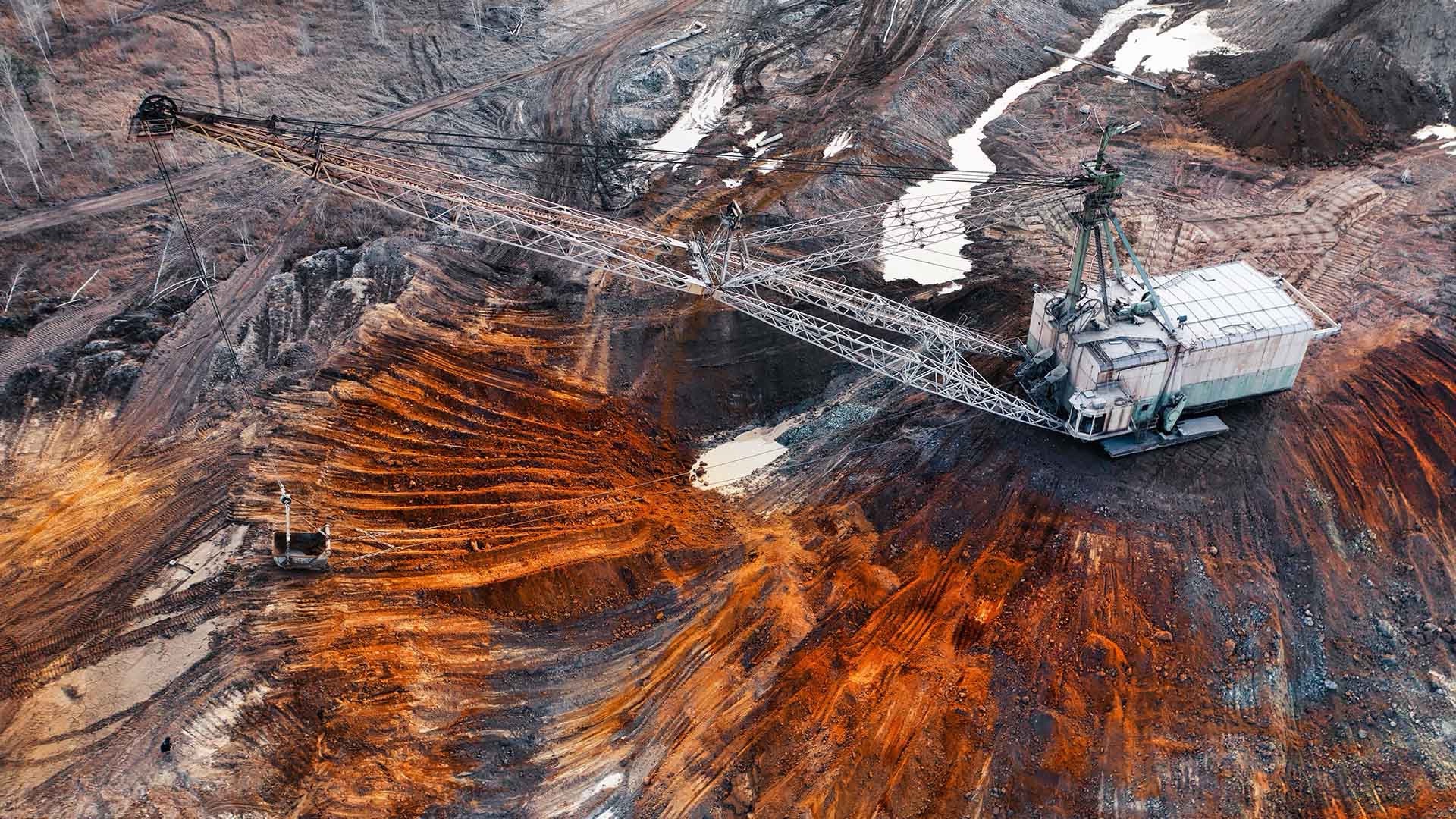 Skyline Builders Group (SKBL) Soars 12% on Major Critical Minerals Merger Before 18% After-Hours Pullback