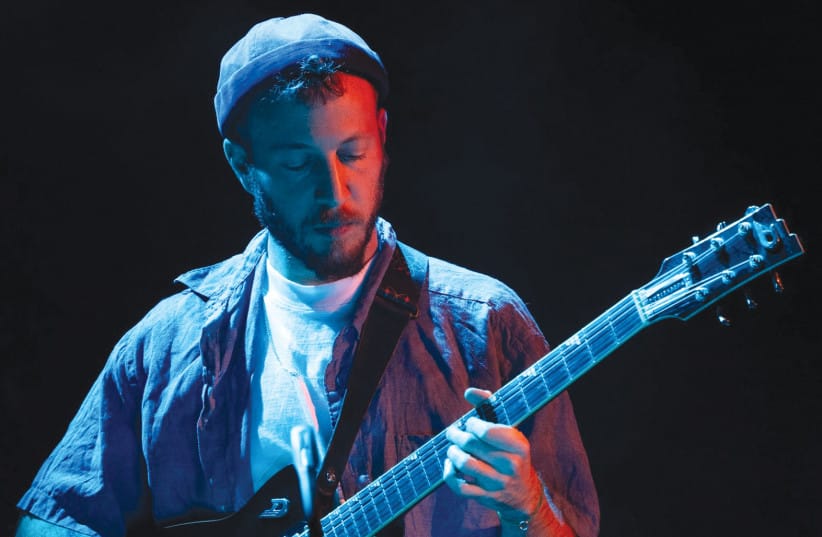 Yonatan Albalak fronts a tribute to his late songwriter mother Tzruya Lahav, along with his actor brother Yosef. (credit: PETER VIT) Yonatan Albalak fronts a tribute to his late songwriter mother Tzruya Lahav, along with his actor brother Yosef. (credit: PETER VIT)