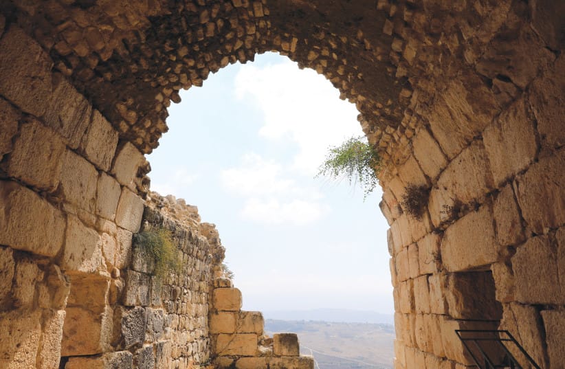 BEAUFORT CASTLE – in Arabic called Qala’at al-Shaqif – ruins near the southern village of Arnoun, Lebanon. (credit: JAMAL SAIDI/ REUTERS) BEAUFORT CASTLE – in Arabic called Qala’at al-Shaqif – ruins near the southern village of Arnoun, Lebanon. (credit: JAMAL SAIDI/ REUTERS)