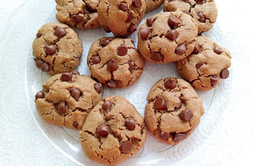 Dena&rsquo;s baked  goods: chocolate chip cookies.  (credit: Dena Dworin)