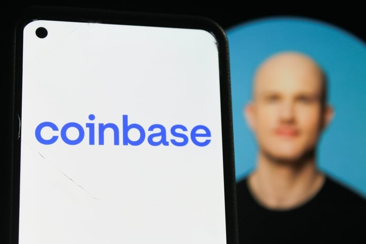 Coinbase CEO Brian Armstrong Says Crypto Is Bigger Than Just Bitcoin As BTC Plunges 26% In A Month: ‘Will Take Some Time For This To Sink In’