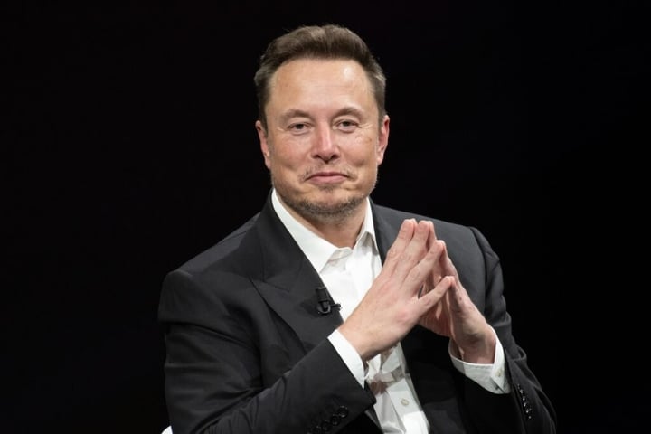 Elon Musk Gets Shout Out From Strategy’s Michael Saylor For ‘Historic’ SpaceX IPO: ‘25% Of The Mag8 Now Holds Bitcoin’