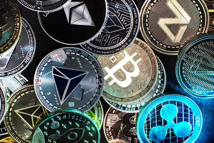Bitcoin Dumps 3%, But Ethereum, XRP, Dogecoin Outperform: Is This The New ‘Altseason’?